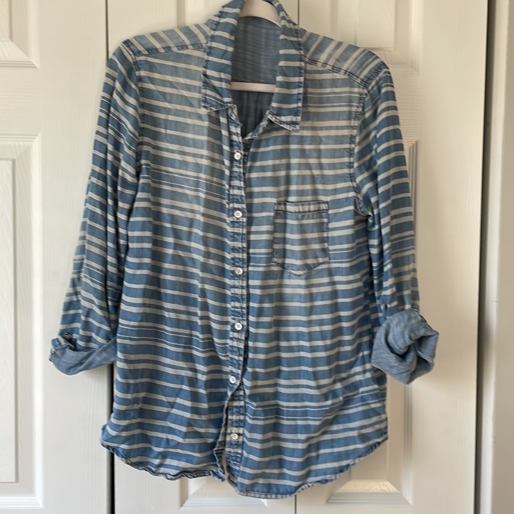 Ombré fade button down